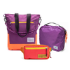 Kit Aerolook - Tote The Summer Hunter + Pochete Brasco, Roxo Viagem e Coral Esquina, Nécessaire Hotel Roxa da Allcatrazes