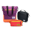 Kit Aerolook com Tote The Summer Hunter e Pochete Brasco, Roxo Viagem e Coral Esquina, com Nécessaire Hotel preta da Allcatrazes