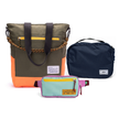 Kit Aerolook - Tote The Summer Hunter + Pochete Brasco, Verde Cachoeira e Azul Respiro, Nécessaire Hotel Azul Aurora da Allcatrazes