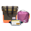 Kit Aerolook - Tote The Summer Hunter + Pochete Brasco, Verde Cachoeira e Off White Encontro, Nécessaire Hotel Rosa da Allcatrazes