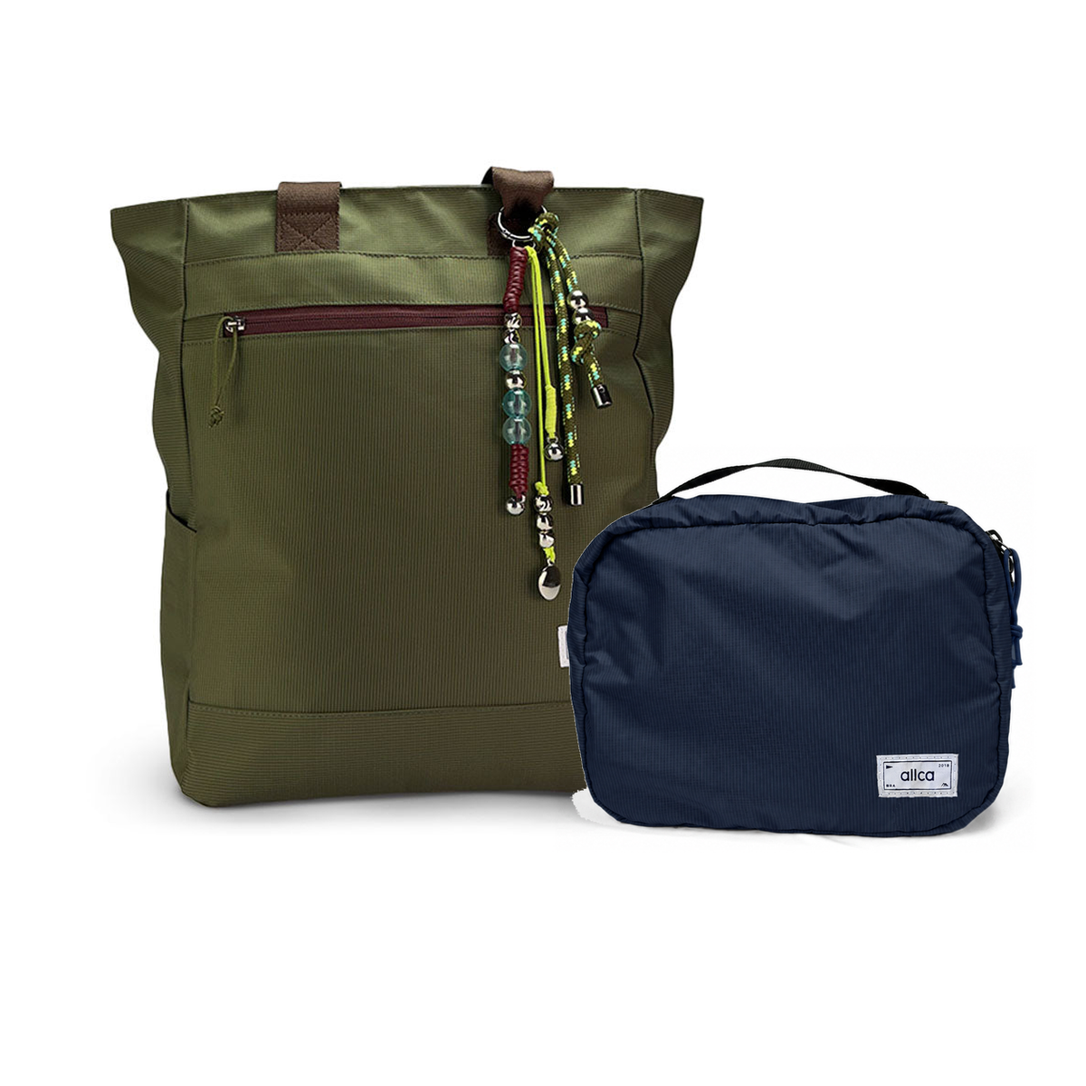 Kit Bagagem de Mão - Minuano, Verde Araucária / Com charm e Azul Aurora, Nécessaire Hotel Azul Aurora da Allcatrazes