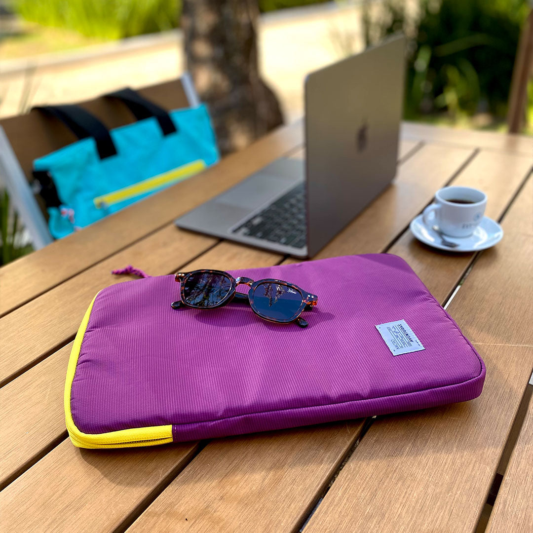 Capa de Notebook Allcatrazes x The Summer Hunter